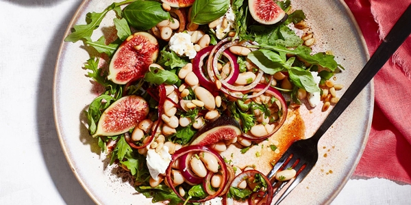 Vijgensalade met cannellini bonen, ricotta en pijnboompitten