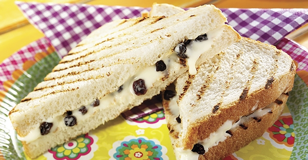 Kindertosti met krentjes