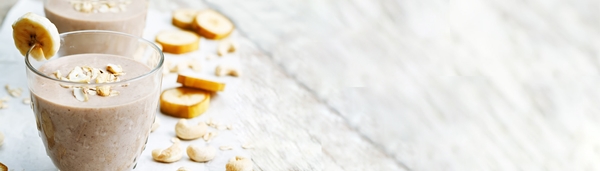 Pindakaas en cashew smoothie