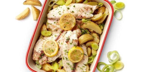 Tilapia uit de oven met aardappel en prei