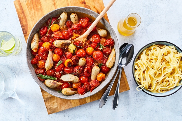 gepofte cherry wildmix met chipolataworstjes