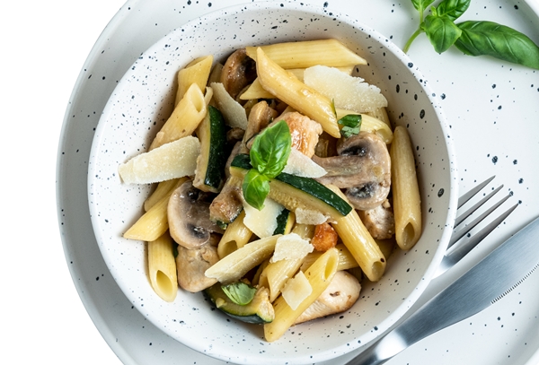 pasta met champignons en kip