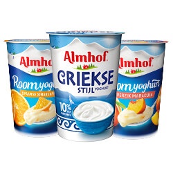 Productfoto van alle Almhof yoghurt 450 of 500 gram