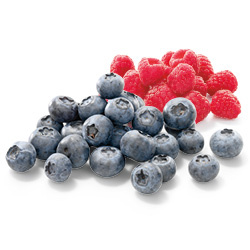 Productfoto van blauwe bessen bak 300 gram of frambozen bak 225 gram