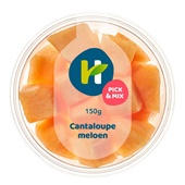 Healthy hand meloen cantaloupe stukjes voorkant