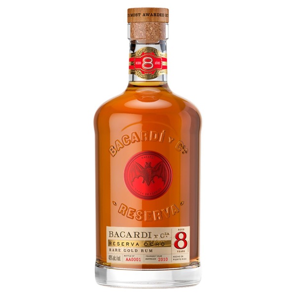 Bacardi 8 anos voorkant